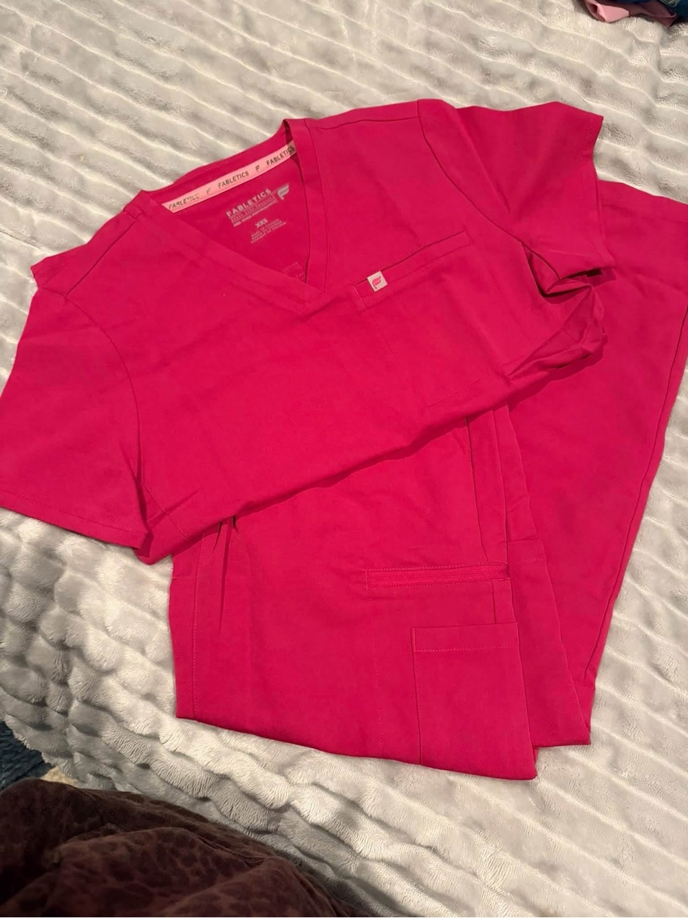 Fabletics Women's V-Neck Scrub Set - Hot Pink